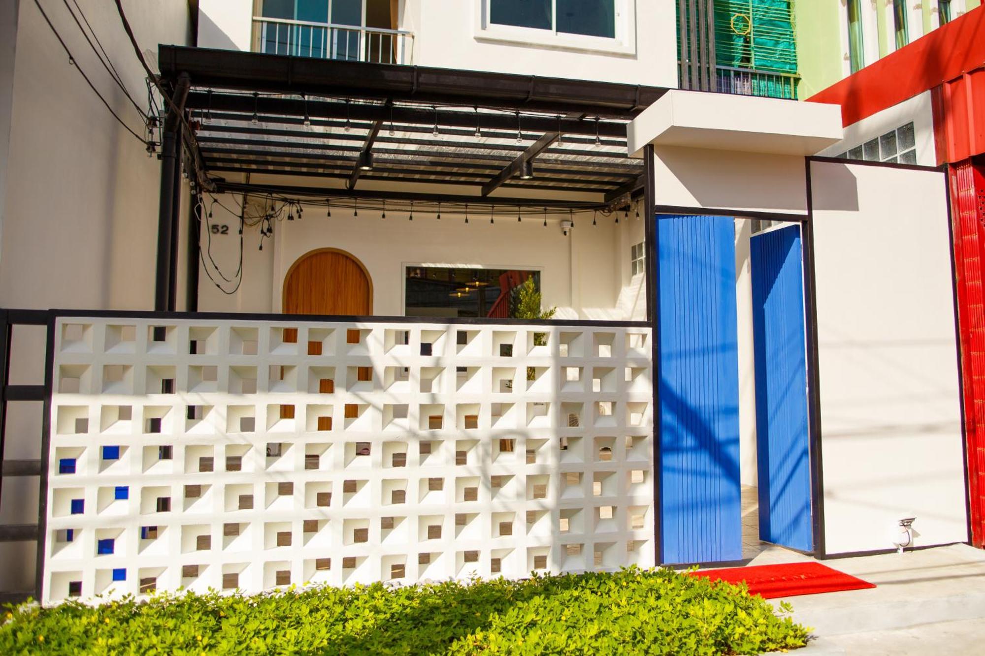 De Blue Door, Hatyai Хатъяй Экстерьер фото